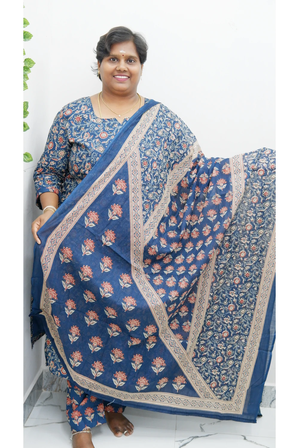 Graceful Cotton Printed Salwar Suit with Shawl – Casual & Festive Wear