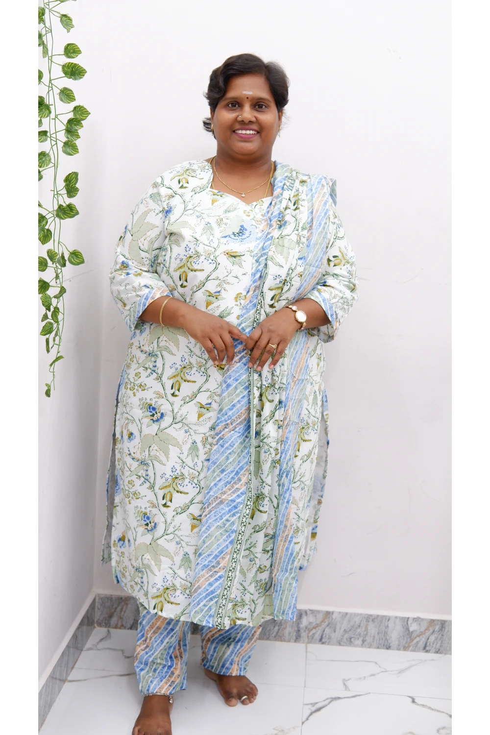 Graceful Cotton Printed Salwar Suit with Shawl – Casual & Festive Wear