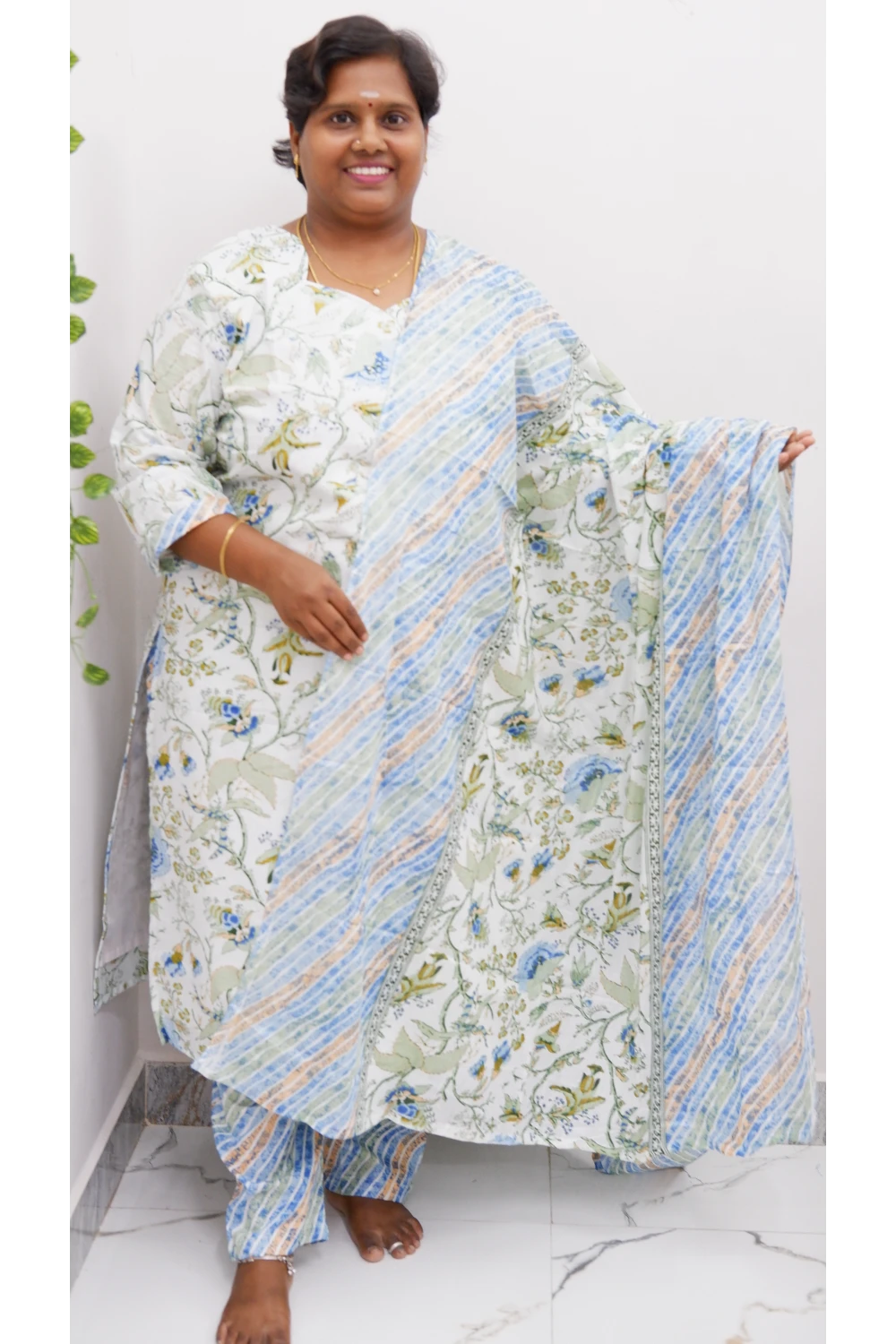 Graceful Cotton Printed Salwar Suit with Shawl – Casual & Festive Wear