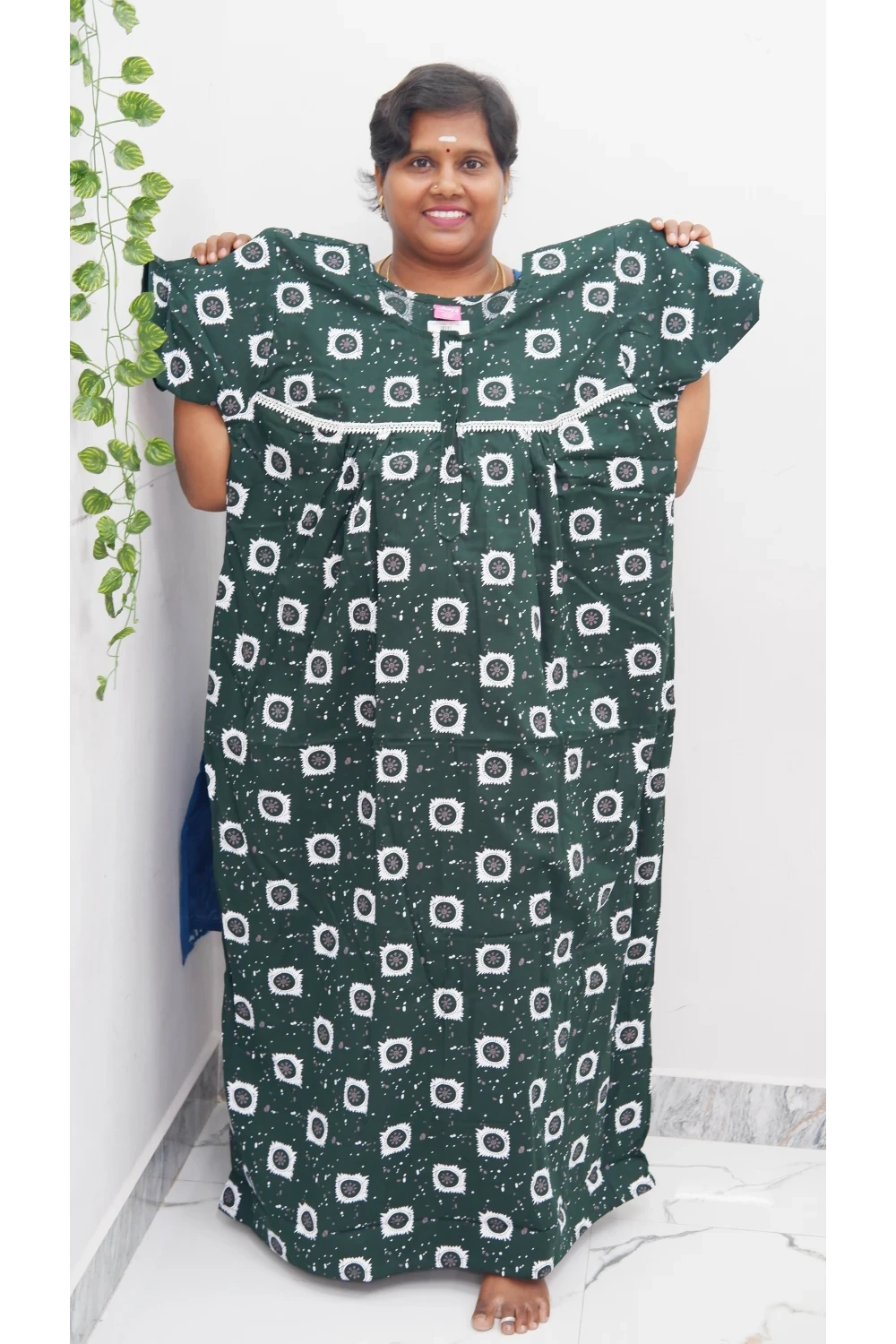 Elegant Zip-Front Pure Cotton Nighty