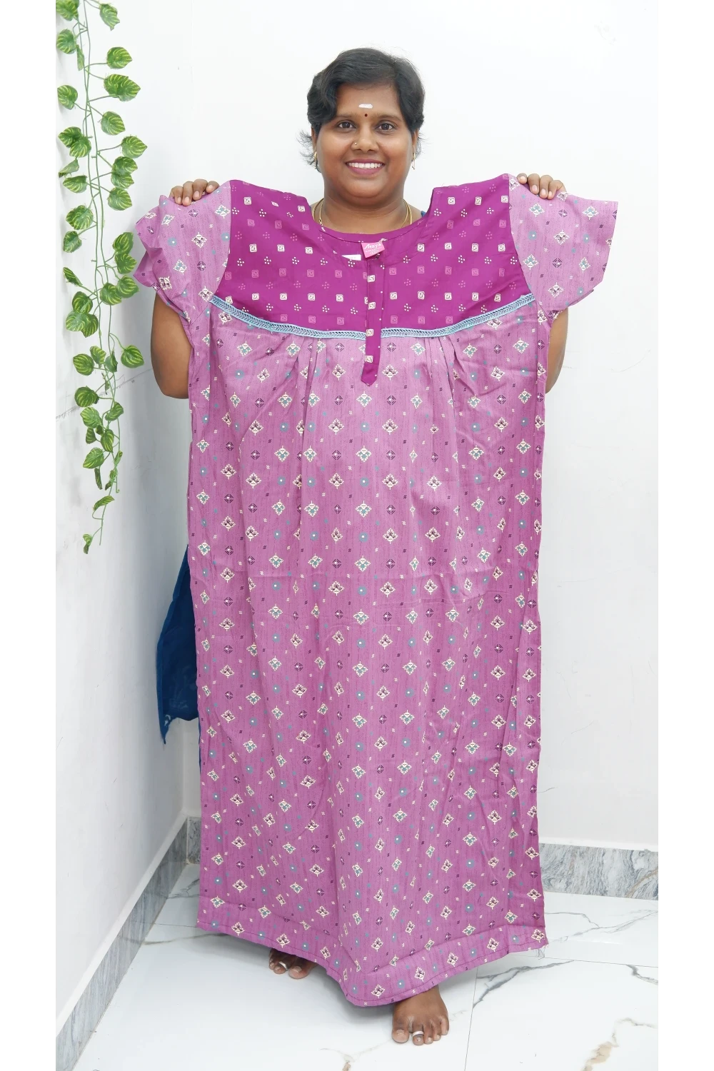 Elegant Zip-Front Pure Cotton Nighty