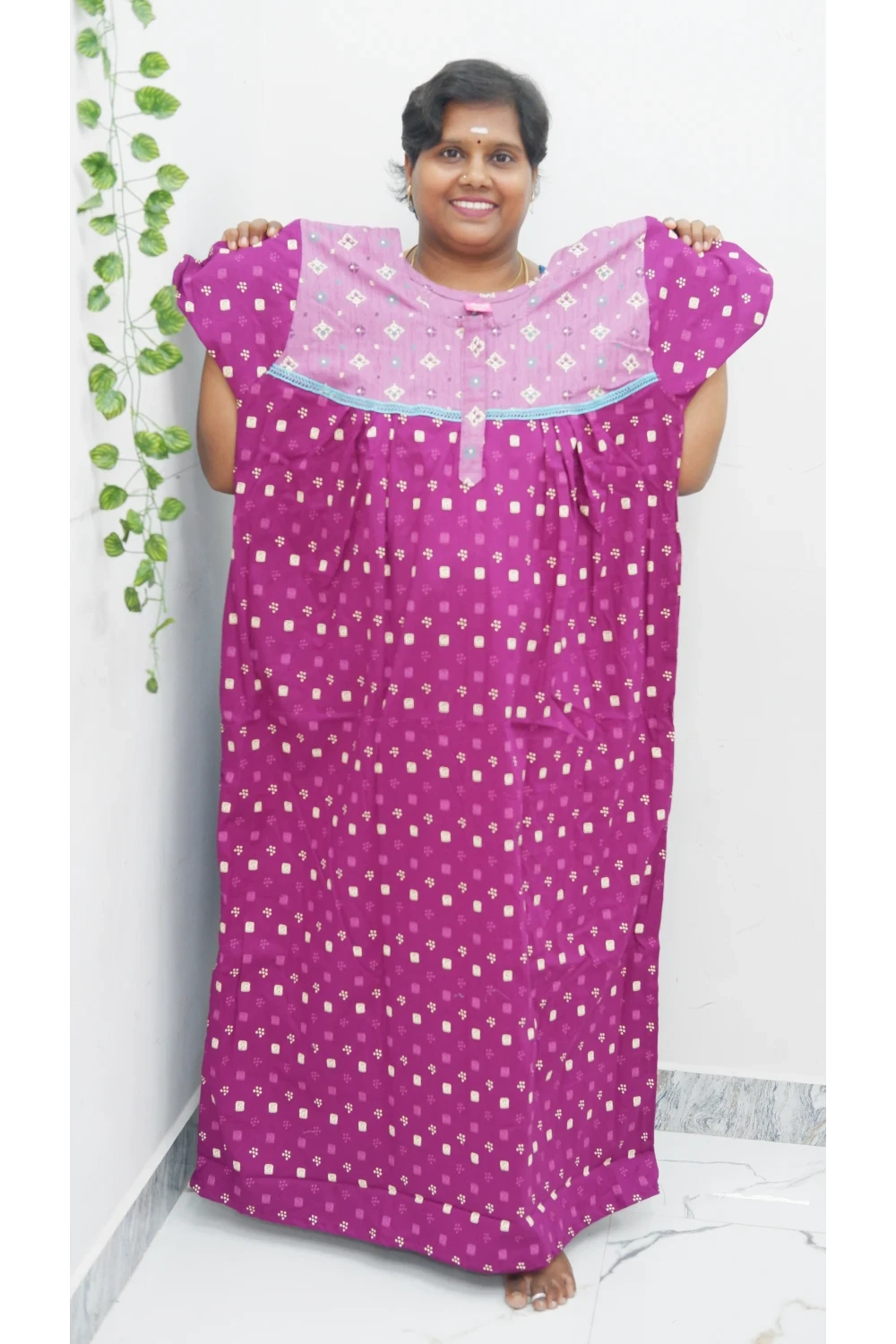 Elegant Zip-Front Pure Cotton Nighty