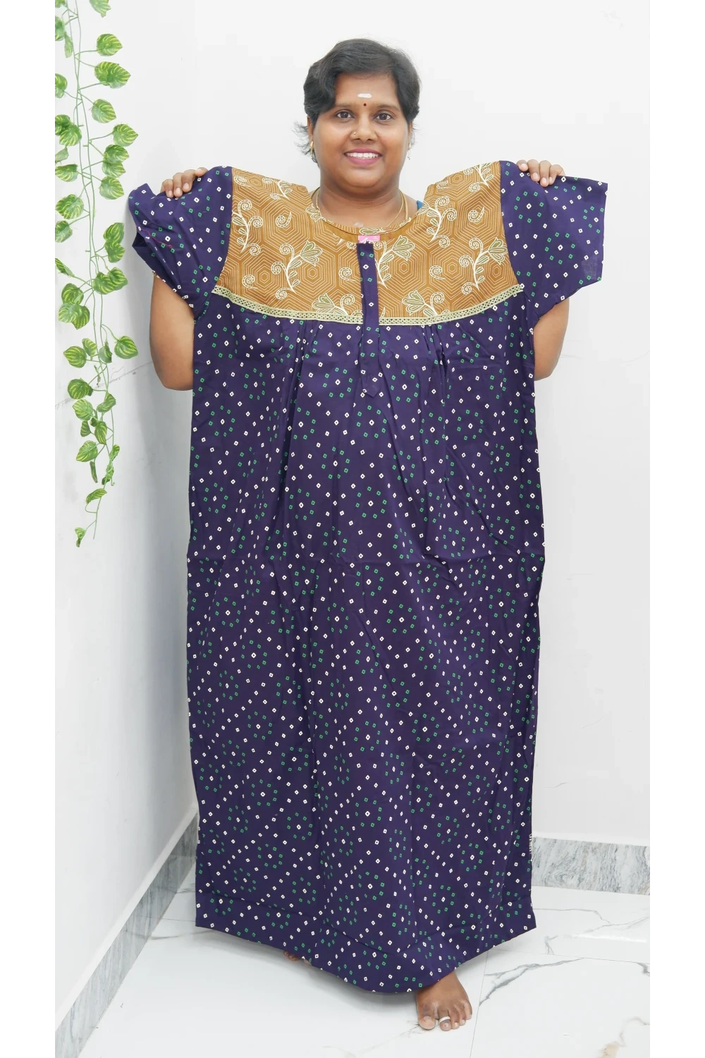Elegant Zip-Front Pure Cotton Nighty