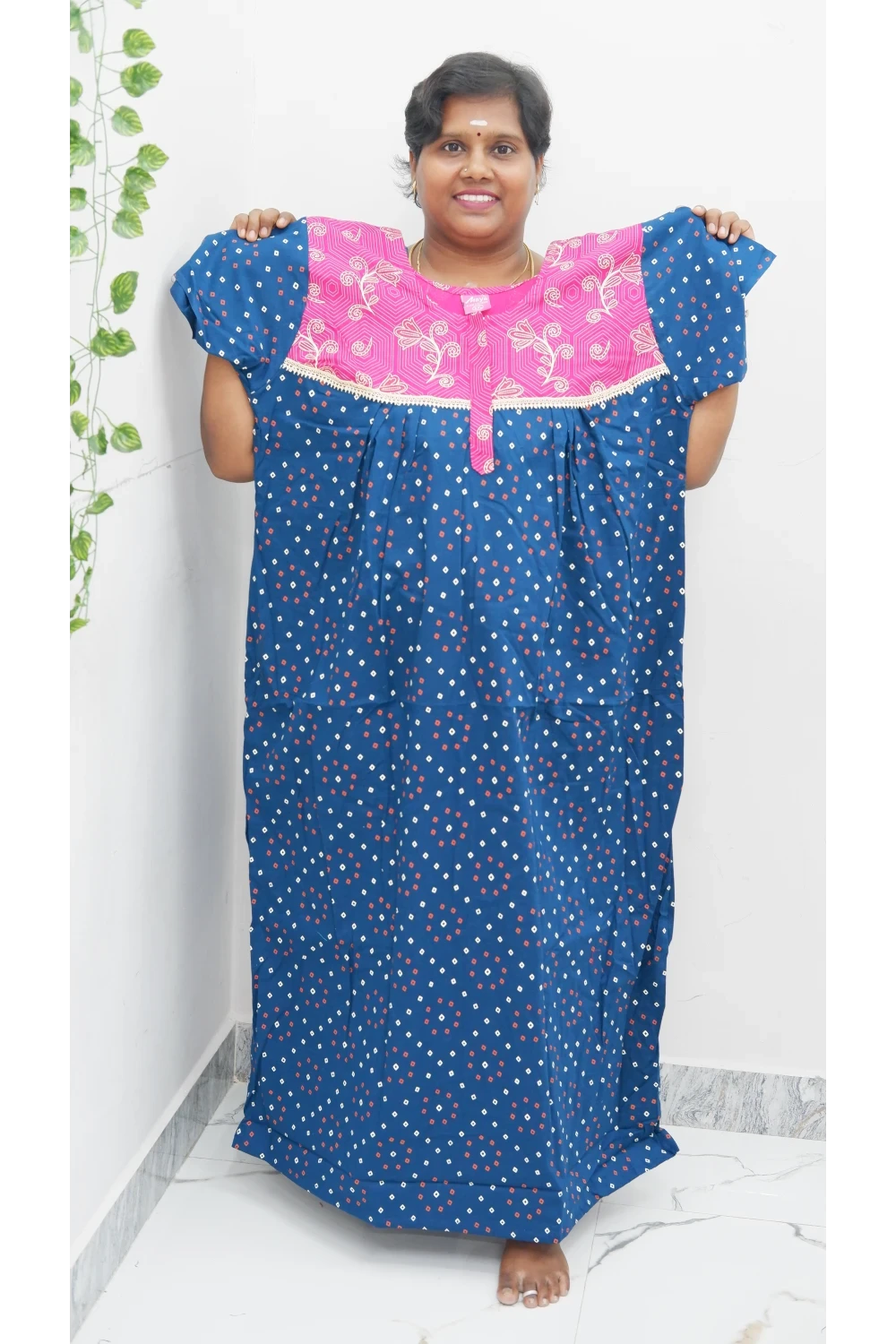Elegant Zip-Front Pure Cotton Nighty