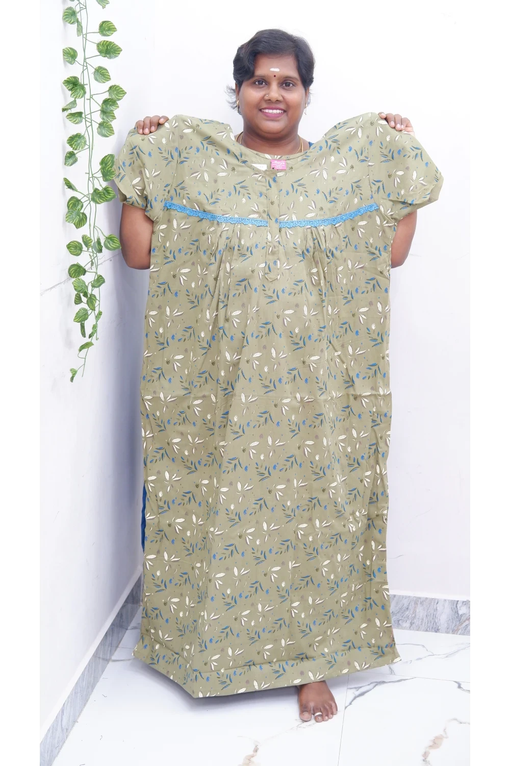 Elegant Zip-Front Pure Cotton Nighty