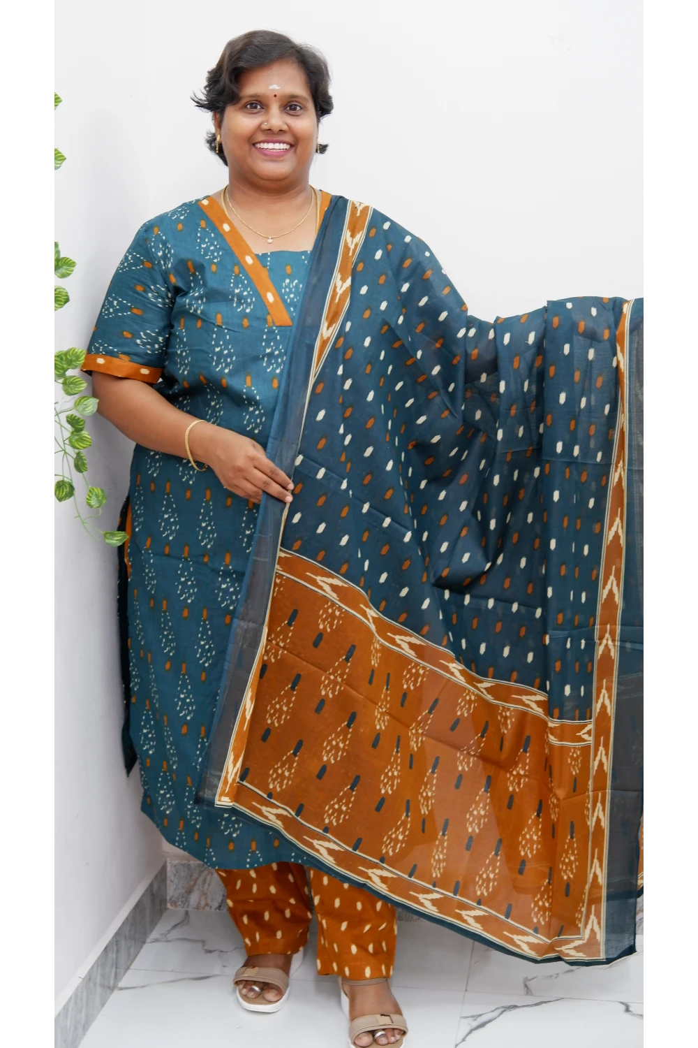 Graceful Cotton Printed Salwar Suit with Shawl – Casual & Festive Wear