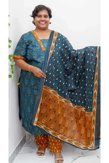 Graceful Cotton Printed Salwar Suit with Shawl – Casual & Festive Wear