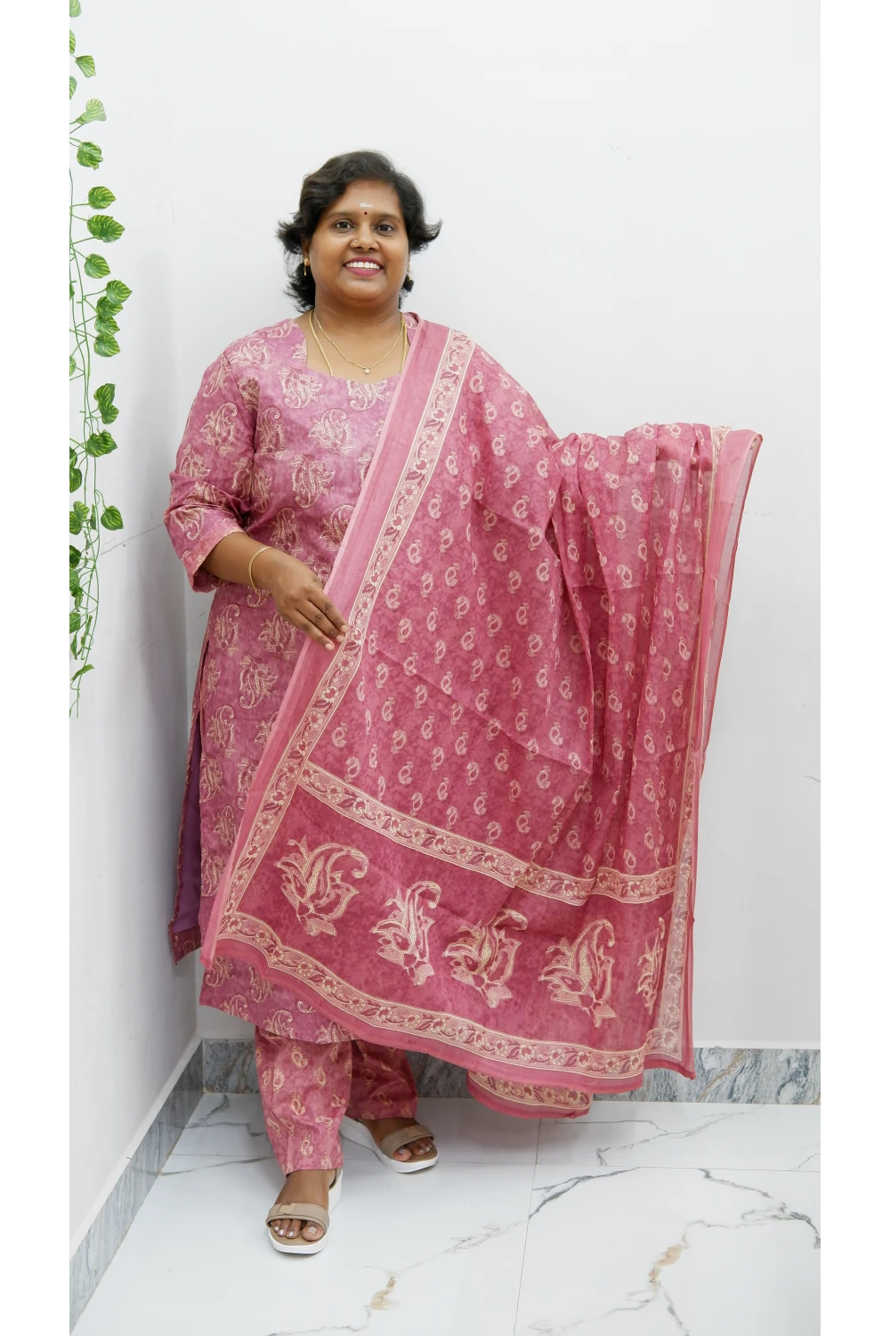 Graceful Cotton Printed Salwar Suit with Shawl – Casual & Festive Wear