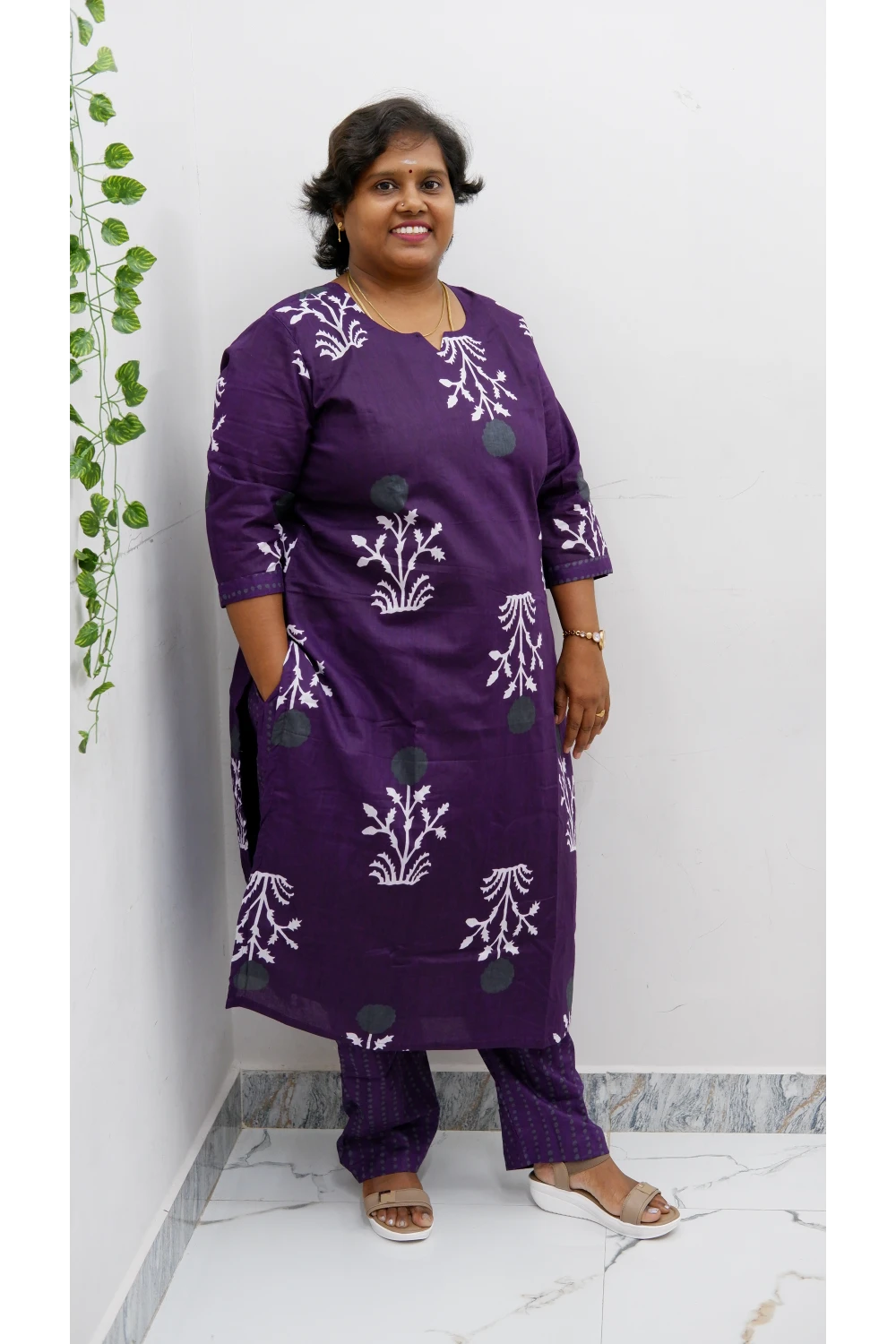 Graceful Cotton Printed Salwar Suit with Shawl – Casual & Festive Wear