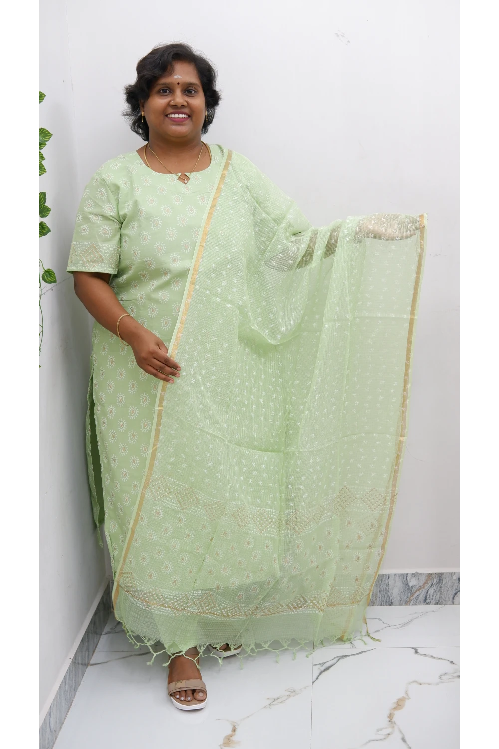 Graceful Cotton Printed Salwar Suit with Shawl – Casual & Festive Wear