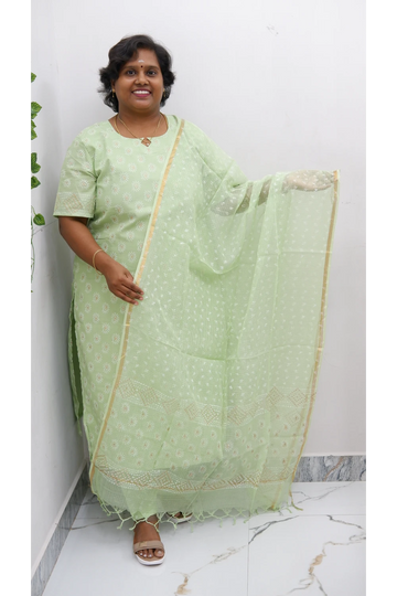 Graceful Cotton Printed Salwar Suit with Shawl – Casual & Festive Wear