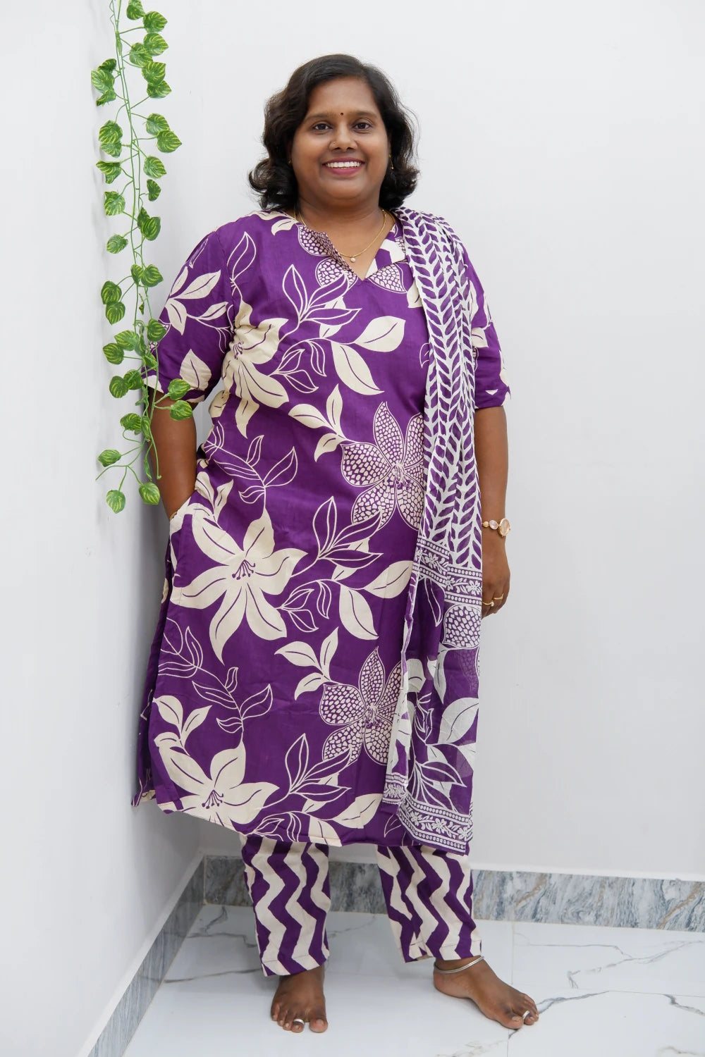Graceful Cotton Printed Salwar Suit with Shawl – Casual & Festive Wear