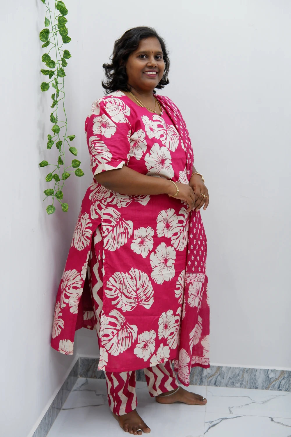 Graceful Cotton Printed Salwar Suit with Shawl – Casual & Festive Wear