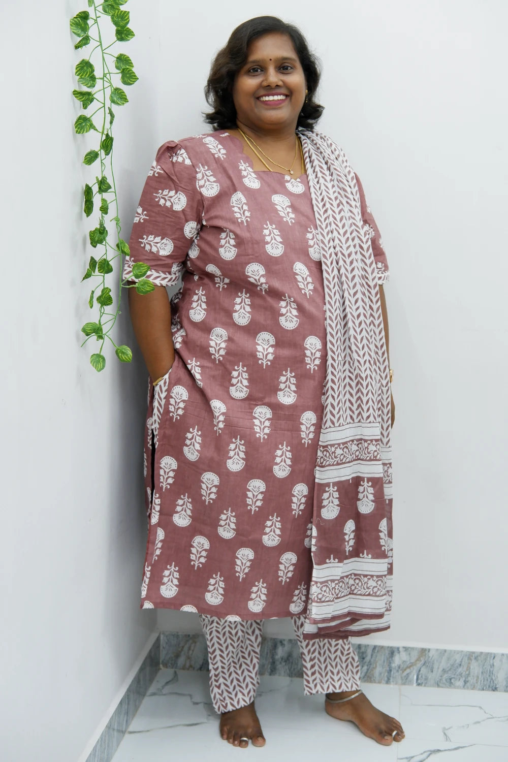 Graceful Cotton Printed Salwar Suit with Shawl – Casual & Festive Wear