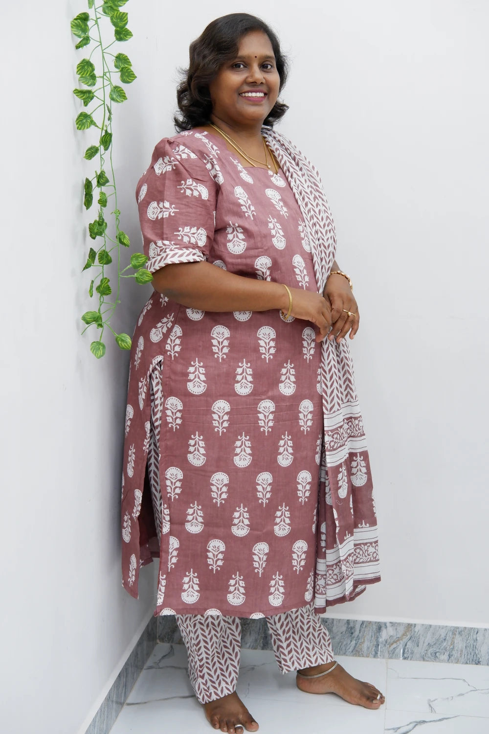 Graceful Cotton Printed Salwar Suit with Shawl – Casual & Festive Wear