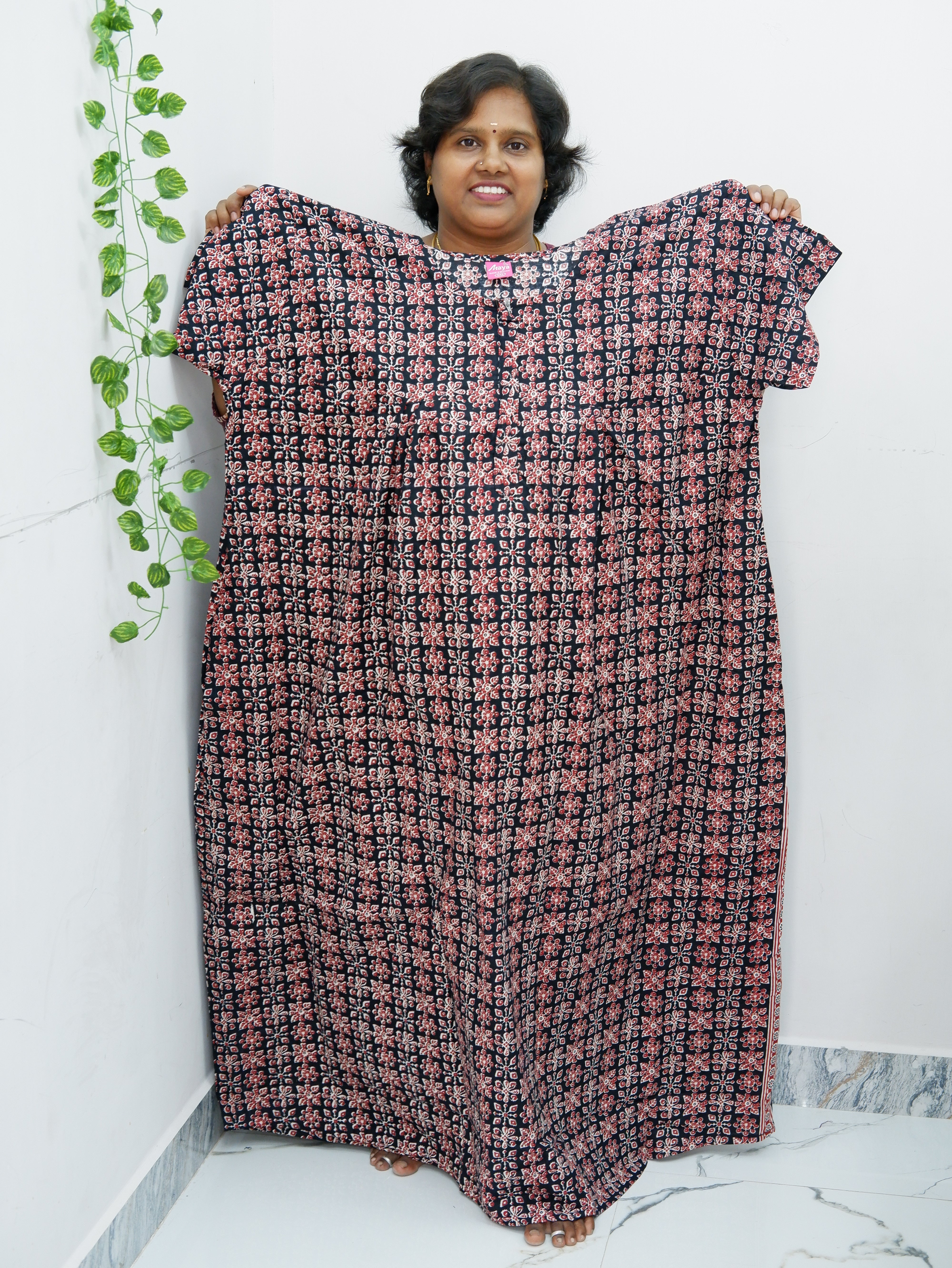 Plus Size Elegant Zip Nighty – Jyothi Cotton Breeze